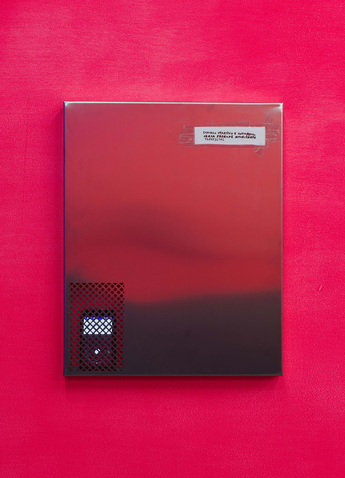 Nick OberthalerGhost, 2017Paper, transparent tape, telephone, steel40 x 50 cm