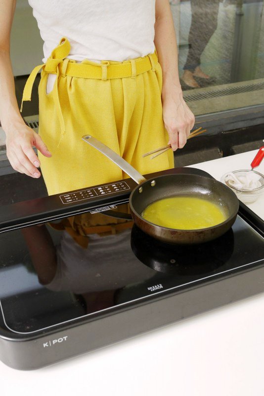 Lisa HolzerTo Make Omelettes, You cannot make an omelette without breaking eggs1, Japanese, 2012