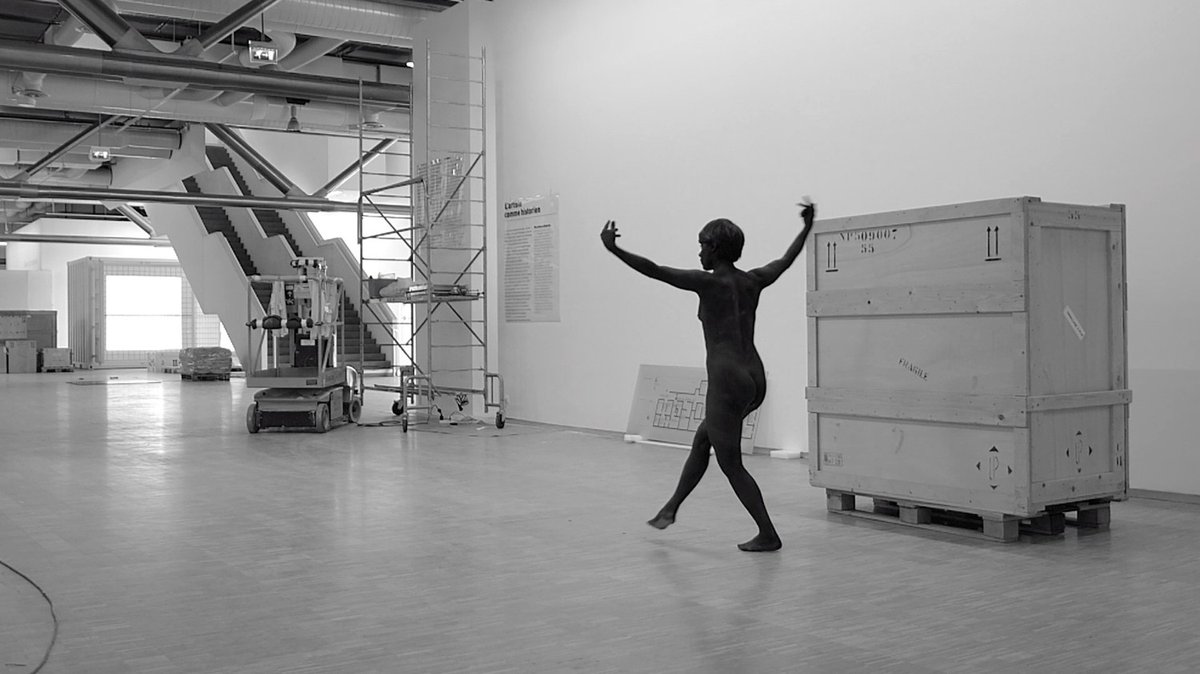 Lili Reynaud-DewarLive Through That?! (Une Histoire, Centre Pompidou)Video00:07:40