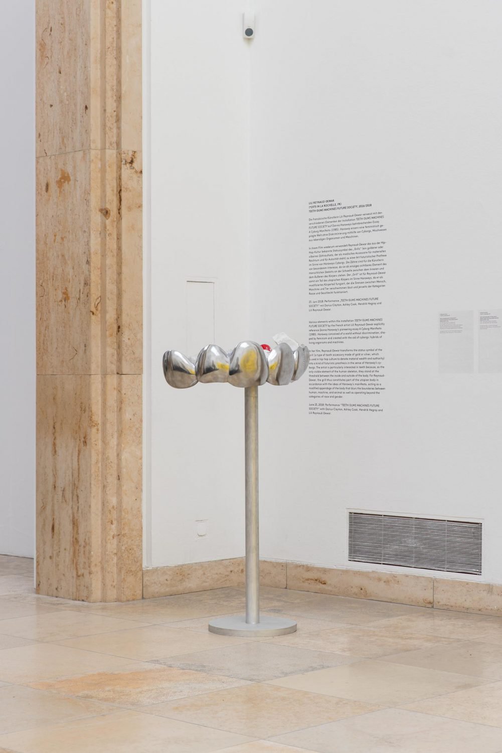 Lili Reynaud-DewarInstallation viewBlind Faith: Between the Visceral and the Cognitive in Contemporary Art, Haus der Kunst, Munich, 2018