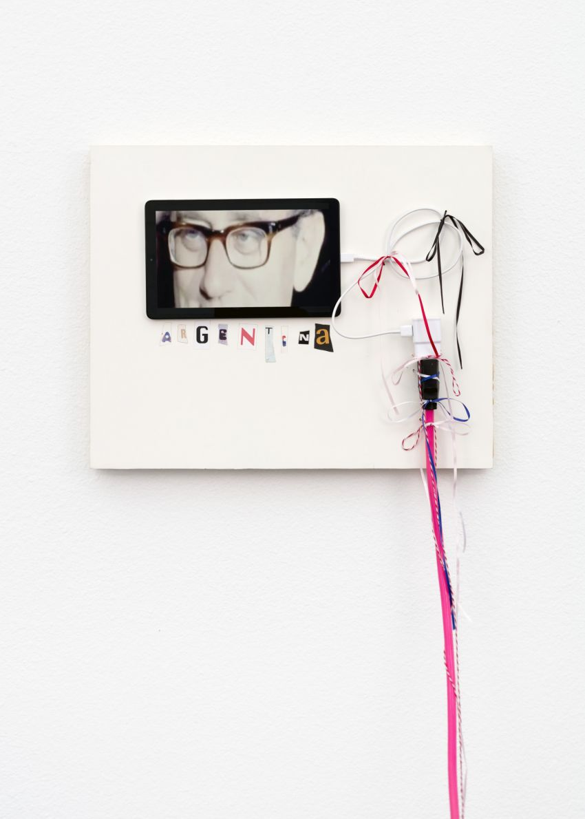 Frances StarkArgentina, 2021Mixed Media (Video Loop 3min 7sec) 41 x 51 x 4 cm Courtesy Frances Stark, Greengrassi, London and Fitzpatrick Gallery, Paris